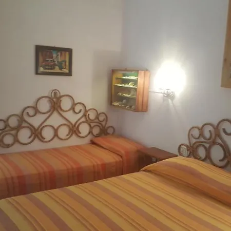 I Gechi - * مارينا دي كامبو